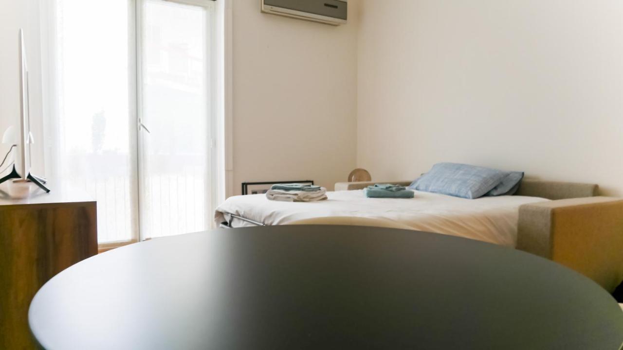 Domusmi Emanuele Filiberto-4 Apartment Milan Bagian luar foto