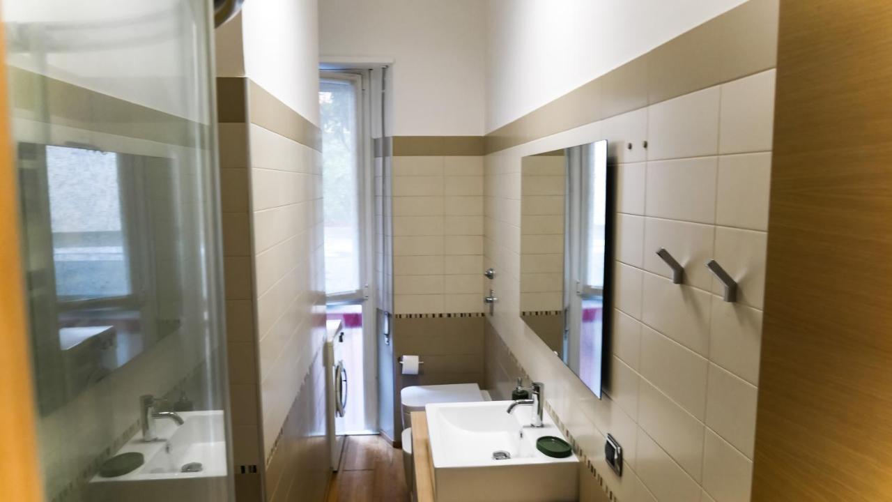 Domusmi Emanuele Filiberto-4 Apartment Milan Bagian luar foto